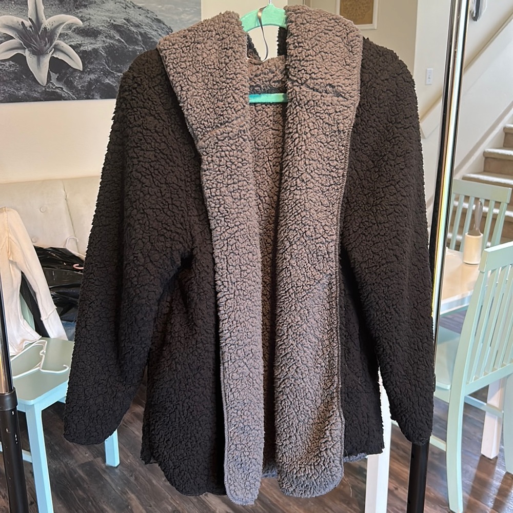 Furry/Sherpa hooded jacket with pockets